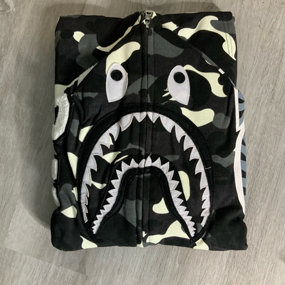 A Bathing Ape Shark Hoodie - Picture 2 of 12